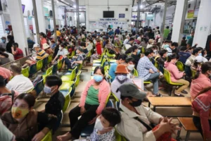 Chuyển giao quản lý các cơ sở y tế